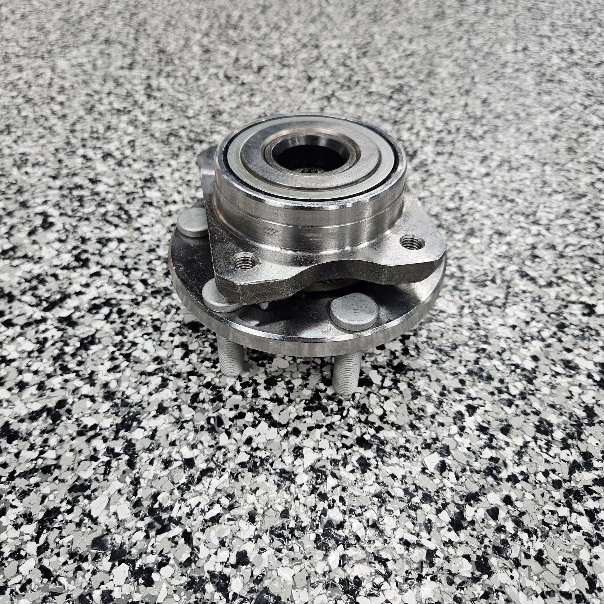 Viper Wheel Hub & Bearing