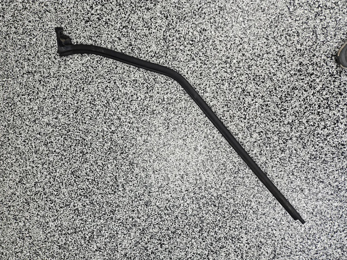 Gen 3/4 Viper Driver Side Weatherstrip