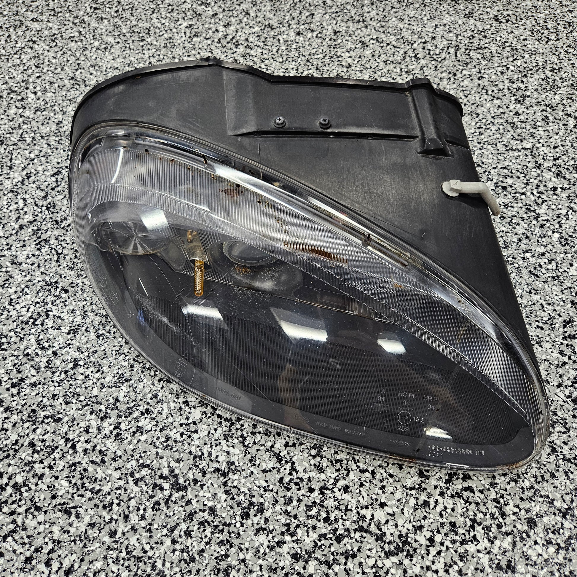 Gen 1/2 Viper Passenger Side Headlight, some damage