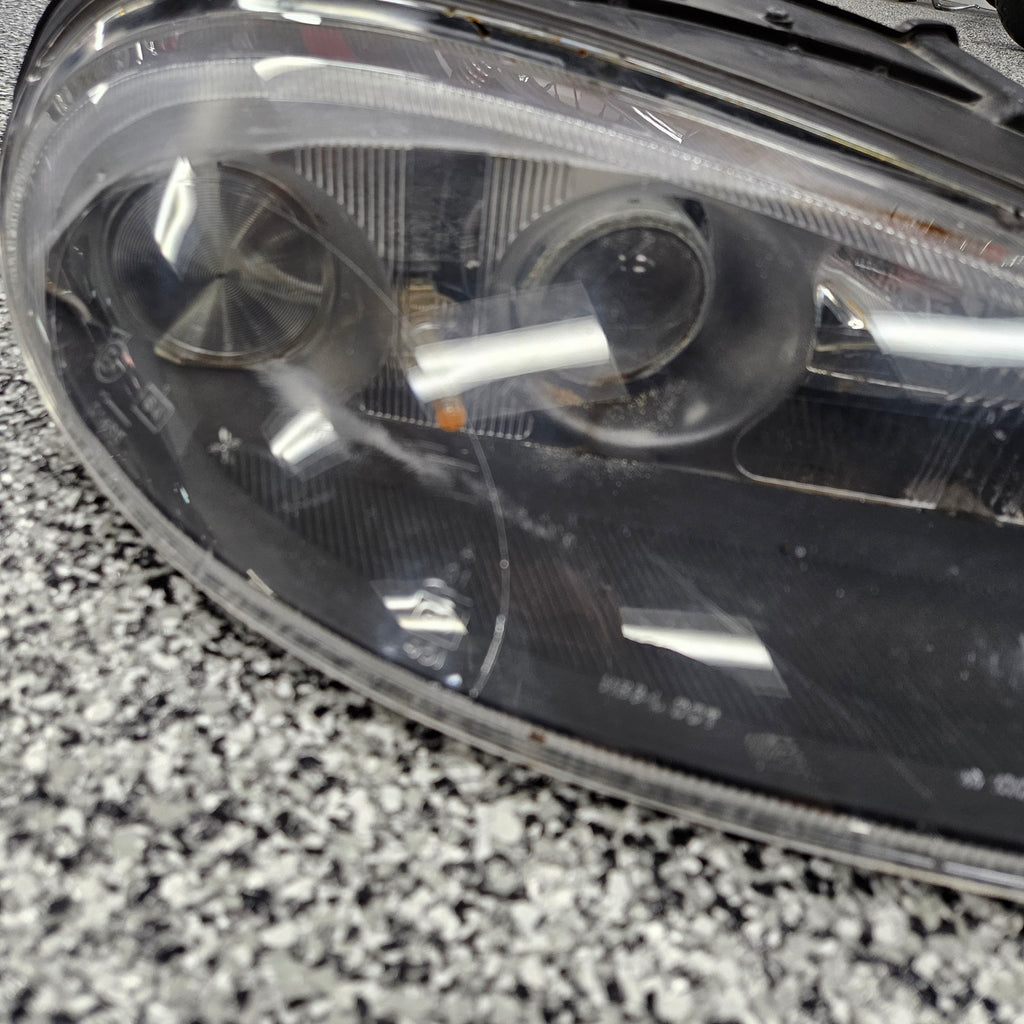 Gen 1/2 Viper Passenger Side Headlight, some damage
