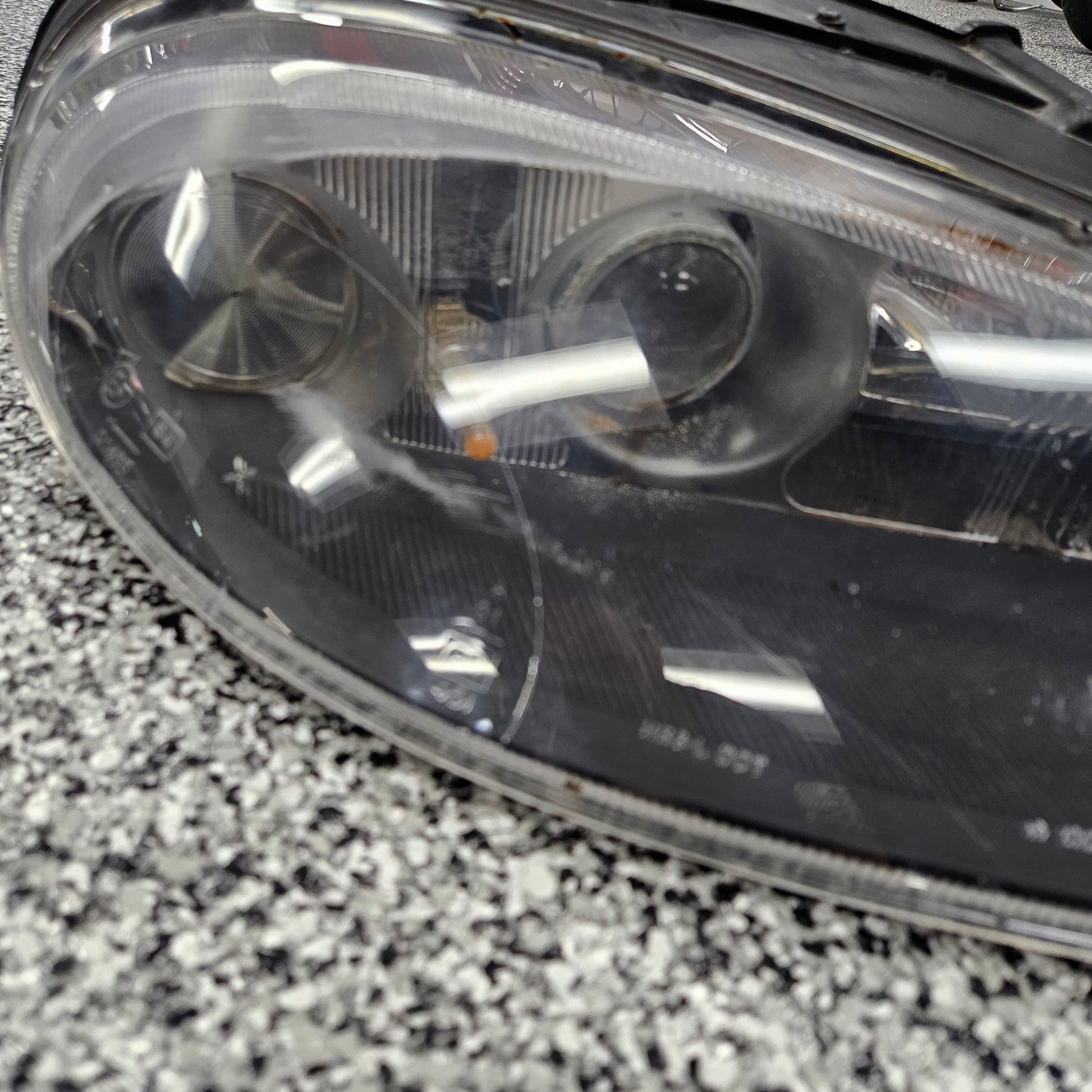 Gen 1/2 Viper Passenger Side Headlight, some damage