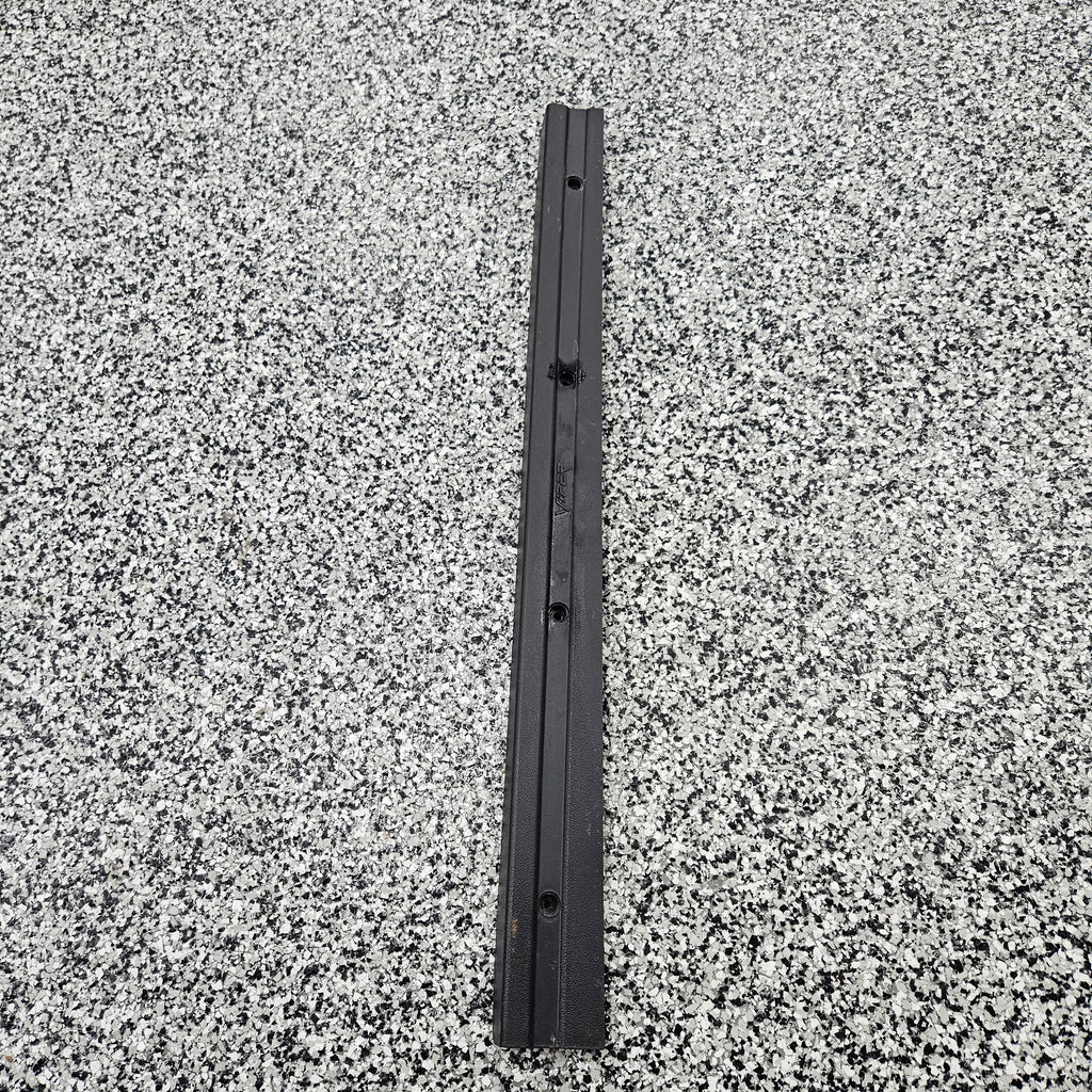 Gen 1/2 Viper Passenger Interior Door Sill