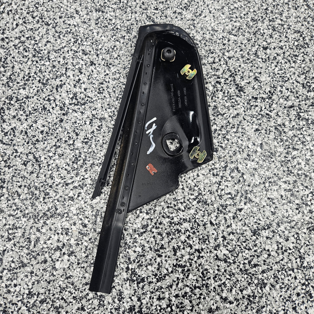 Gen 2 GTS Viper Outer Stanchion Cover w/ Seal