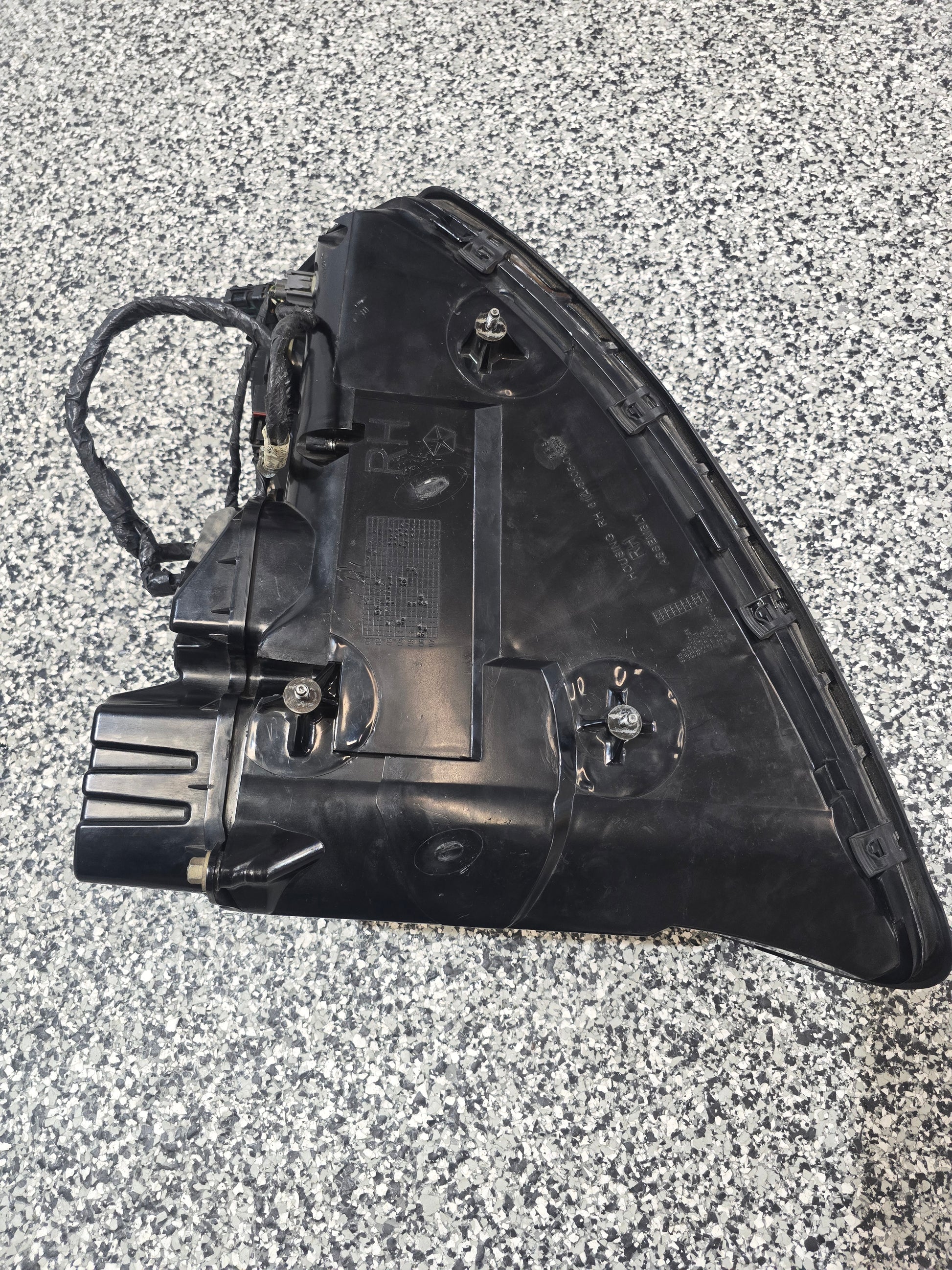 Gen 3/4 Viper Headlight Passenger Side