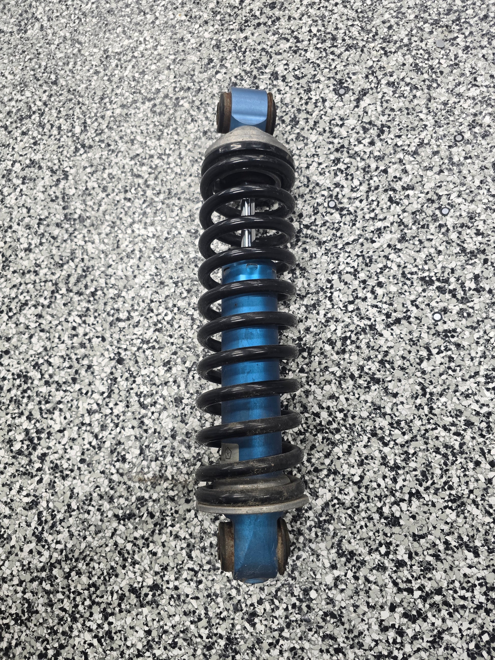 Gen 3/4 Viper Front Shock Assembly