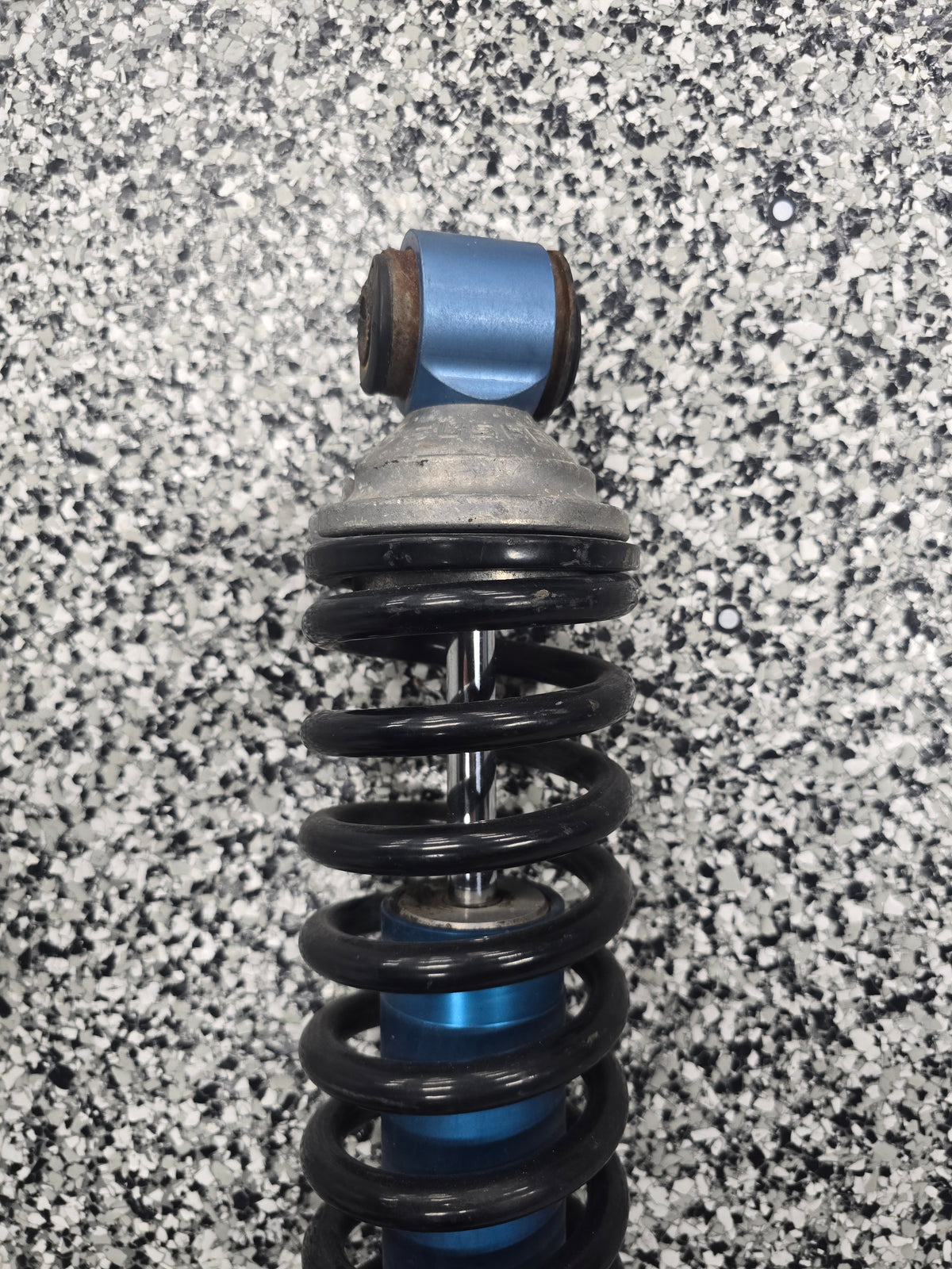 Gen 3/4 Viper Front Shock Assembly