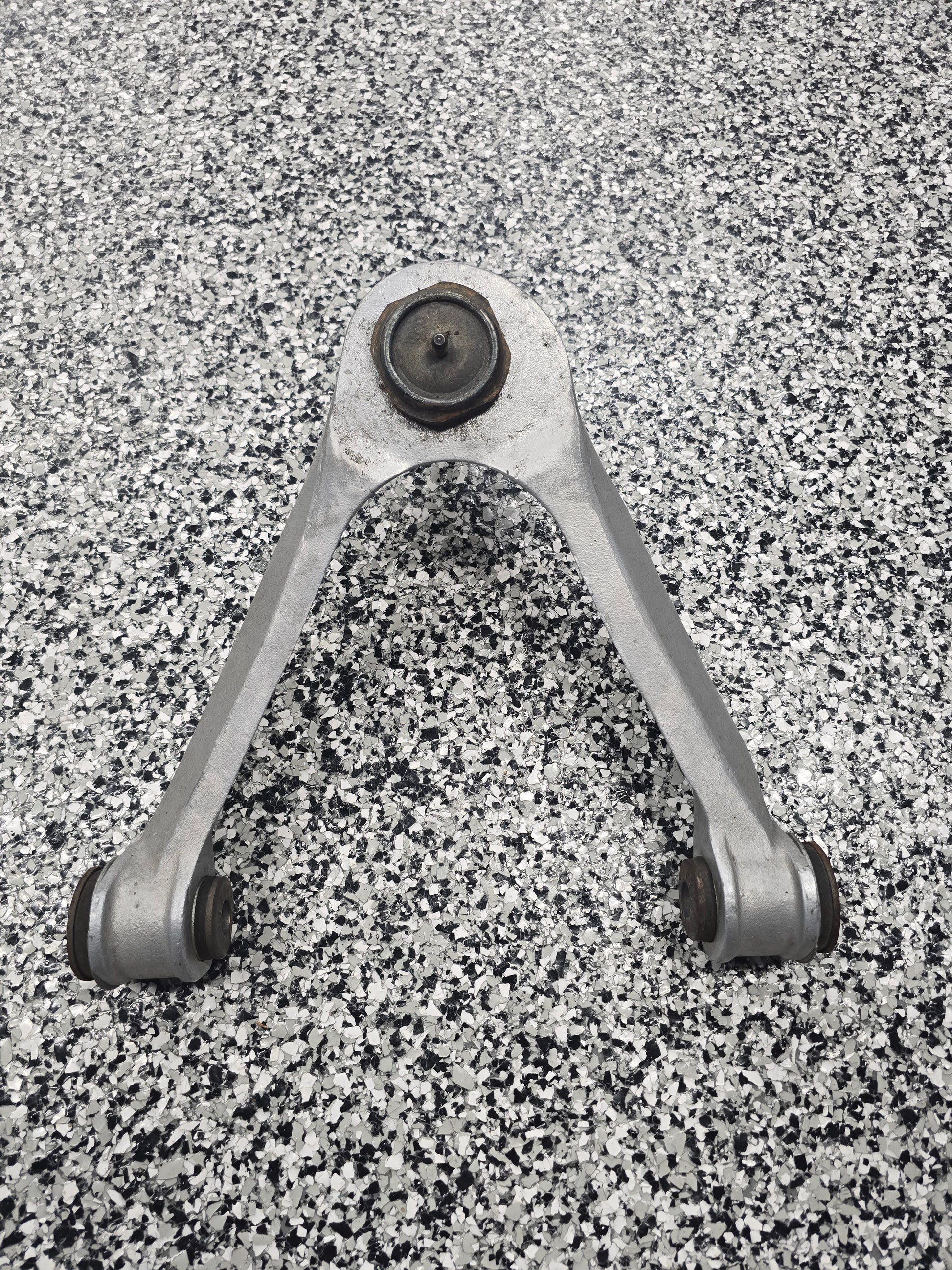 Gen 3/4/5 Viper Front Left Upper Control Arm