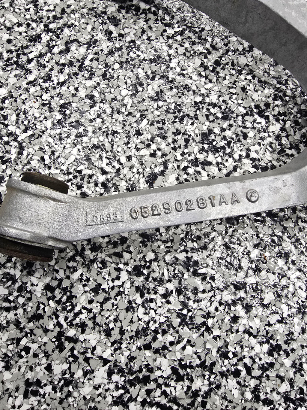 Gen 3/4/5 Viper Front Left Upper Control Arm