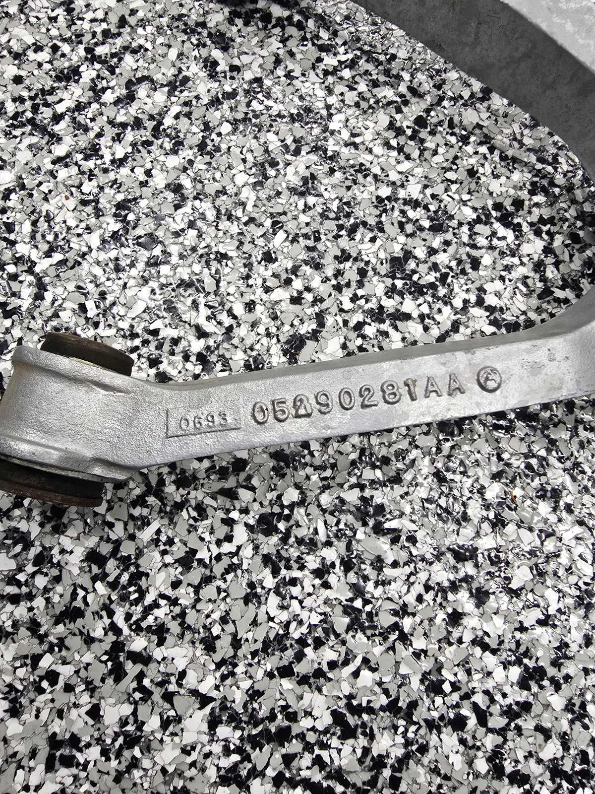 Gen 3/4/5 Viper Front Left Upper Control Arm