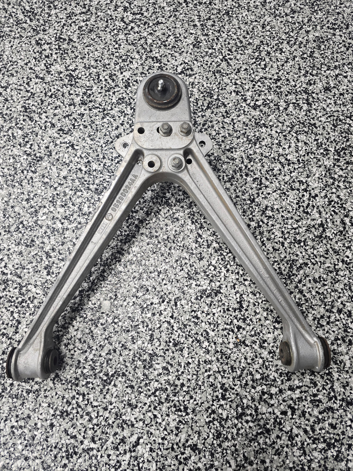Gen 3/4 Viper Front Left Lower Control Arm