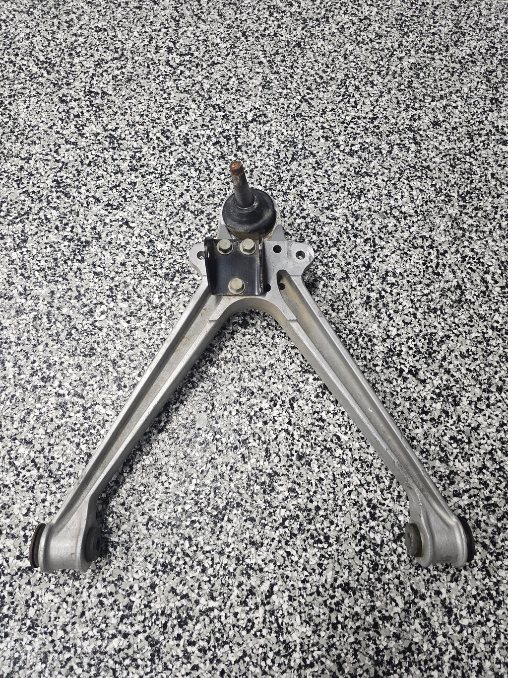 Gen 3/4 Viper Front Left Lower Control Arm
