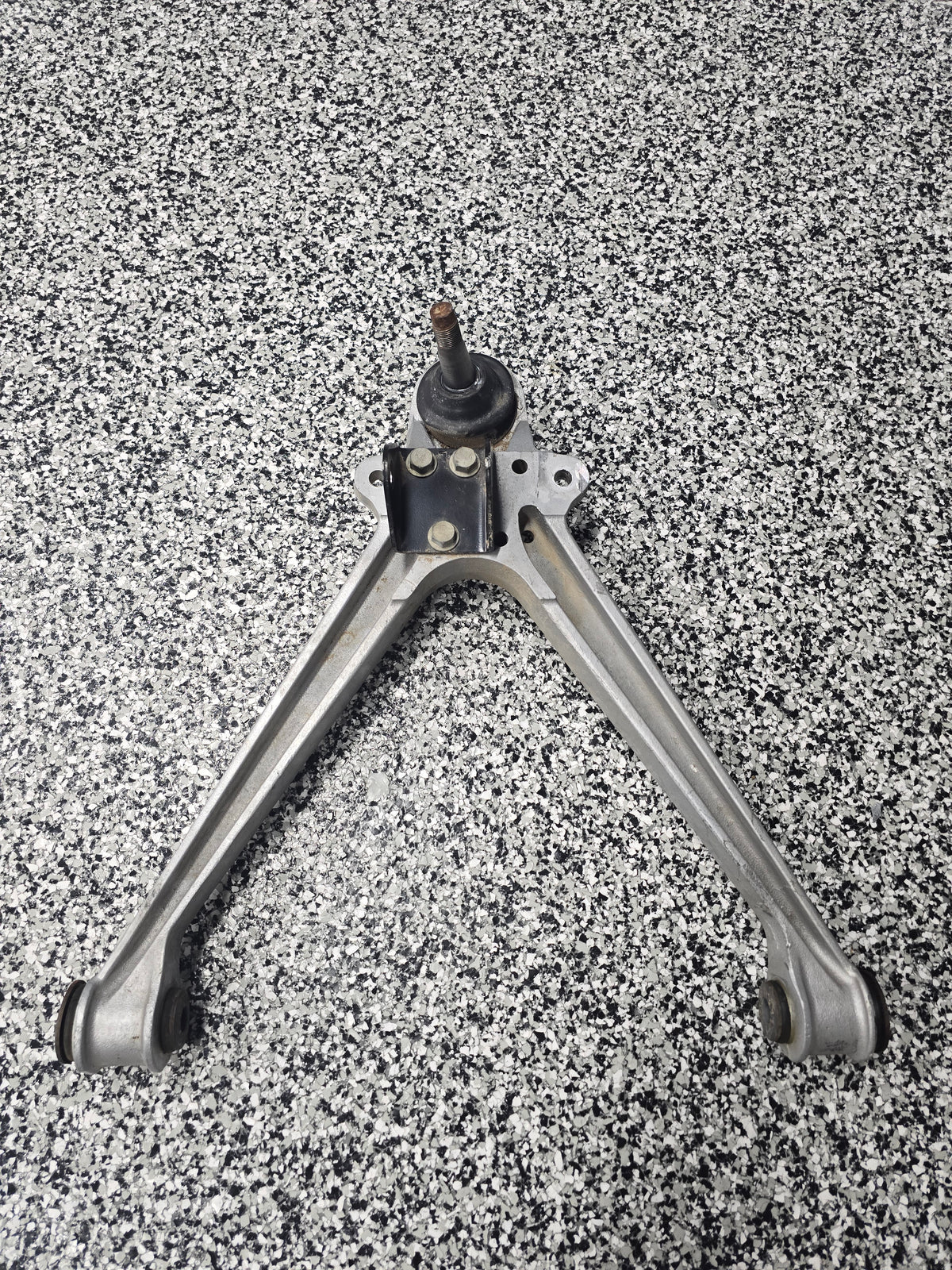 Gen 3/4 Viper Front Left Lower Control Arm