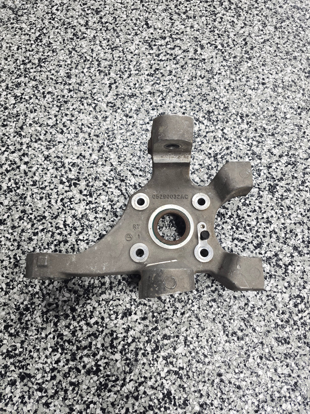 Gen 3/4/5 Viper Front Right Knuckle