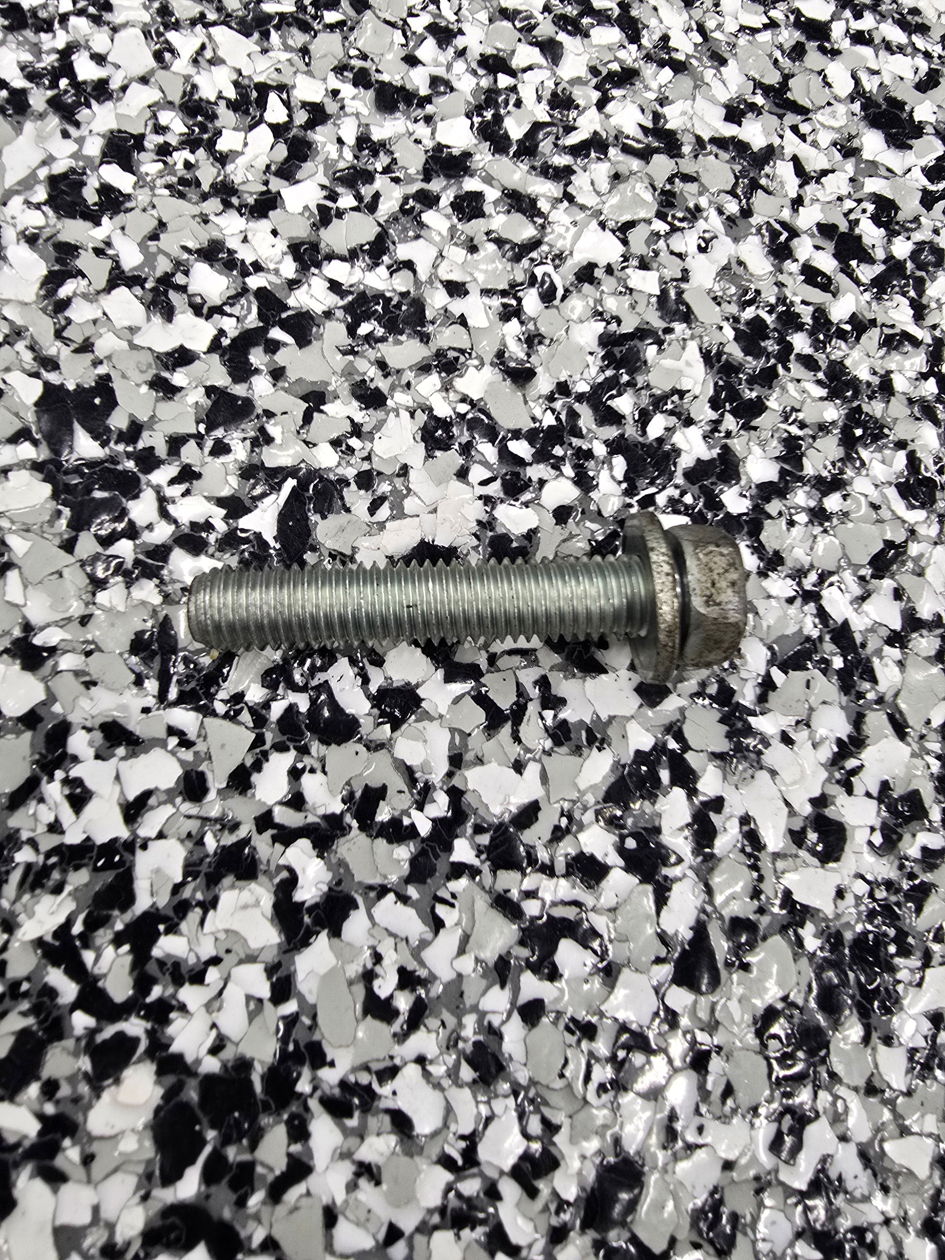 Viper Wheel Bearing Bolt