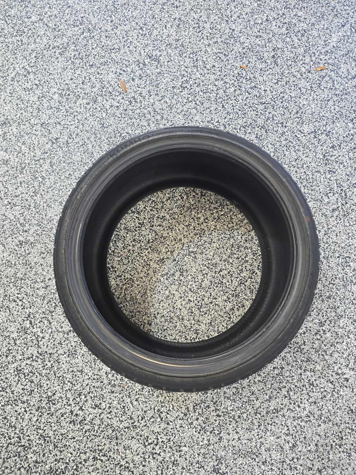 Gen 5 295/25/19 Kumho 720 ACR Tire
