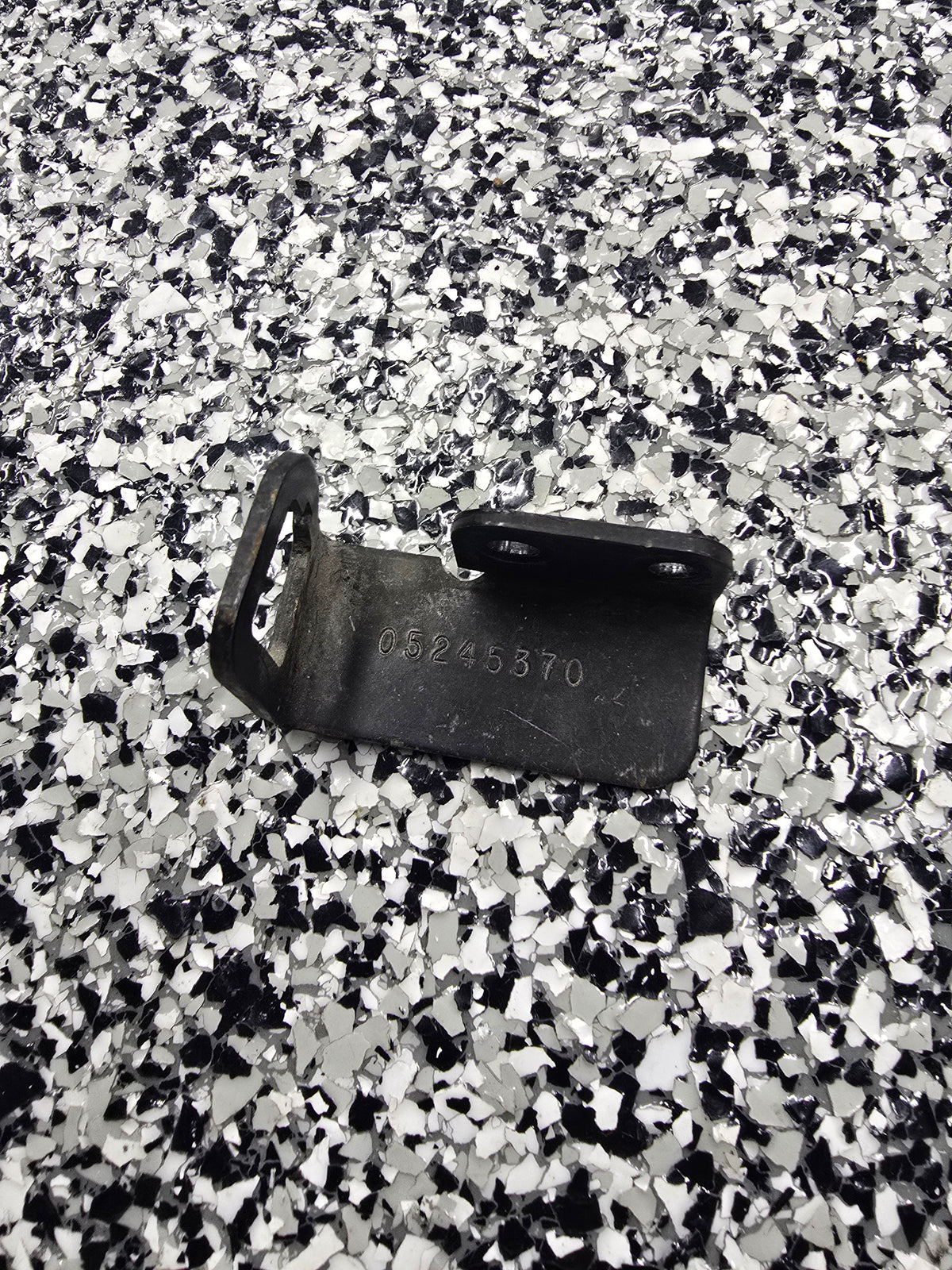 Gen 1 Throttle Cable Bracket Right