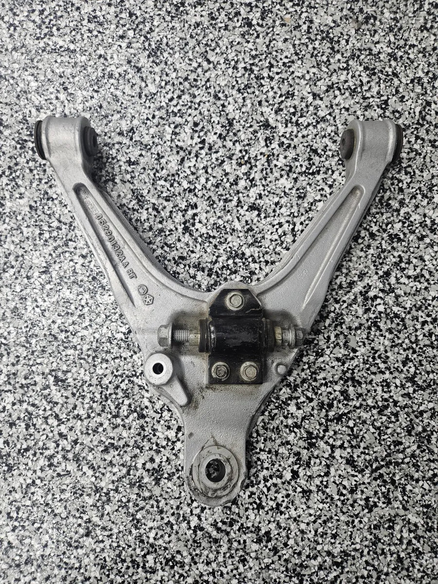 Gen 3/4 Viper Right Rear Lower Control Arm